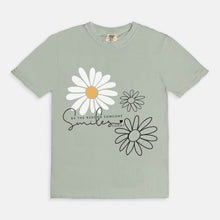 Daisy Tee "Be the Reason Someone Smiles Today" Daisy T-shirt, Inspirational Saying, Gift for Her, Daisy Floral