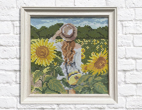 Diamond painting kit Girl in Sunflowers Field Crafting Spark 7.9 x 7.9