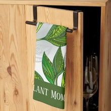Plant Lover Kitchen Towel, Plant Mom Kitchen Towel, Grean Leaves Pattern Towel, Plant Lover Kitchen Accent, Plant Lover Gift, Gift for Mom